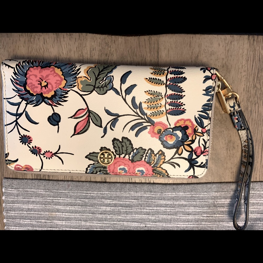 Tory Burch Wallet
